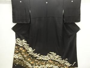 鴛鴦に松模様留袖（比翼付き）